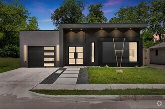 Building Photo - 2535 Exline St