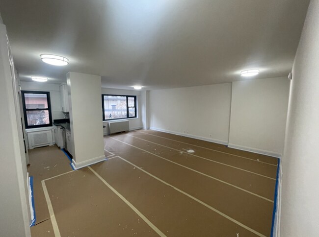 Foto del edificio - 409 E 56th St