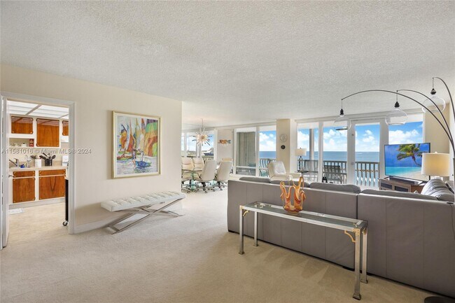 Building Photo - 2200 S Ocean Ln