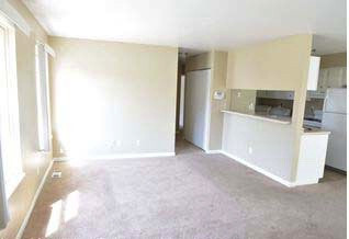 Building Photo - 824 West 59th Place