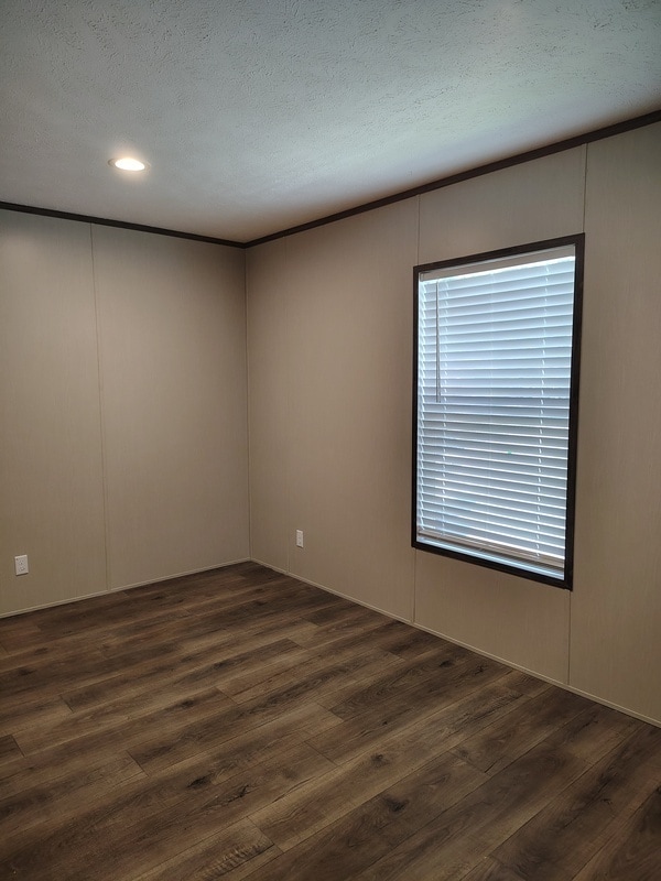 Building Photo - 37 Poole Cir