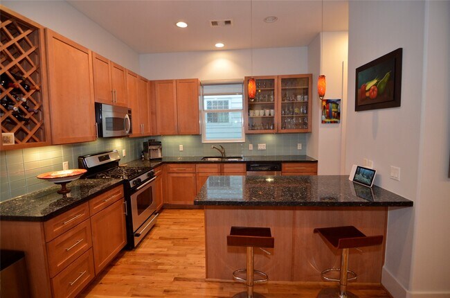 Foto del edificio - 5427 Kansas St