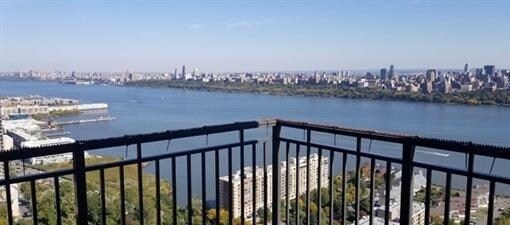 Foto del edificio - 7855 JFK Blvd E