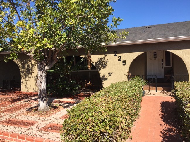 Foto del edificio - 225 N Wisconsin St