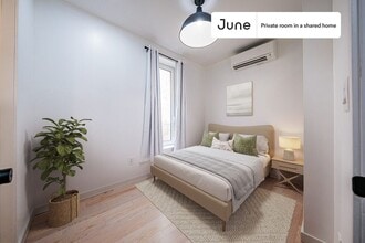Building Photo - Room in Shared 4 bed/4 bath home in Ditmas Park