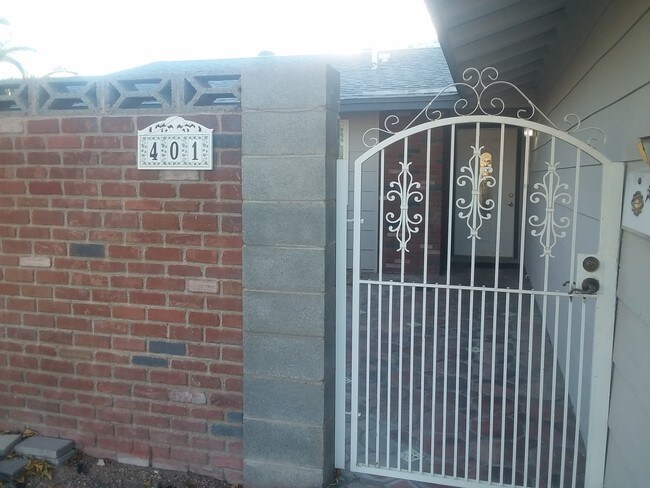 Foto del edificio - 401 Cactus Bloom Ln
