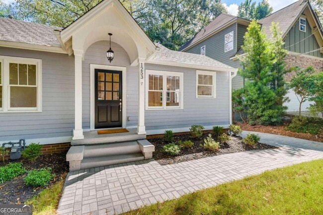 Building Photo - 1253 Francis St NW