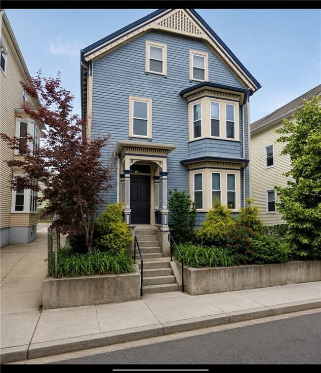 Building Photo - 107 Ring St
