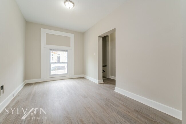Building Photo - Enjoy living the good life in this 2 bedro...