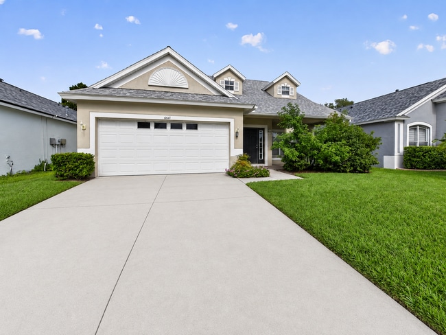 Building Photo - 6641 Cambridge Park Dr
