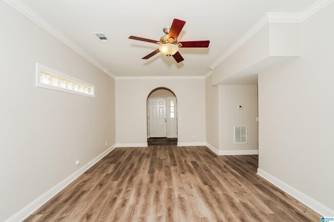 Foto del edificio - 2395 Old Rocky Ridge Rd
