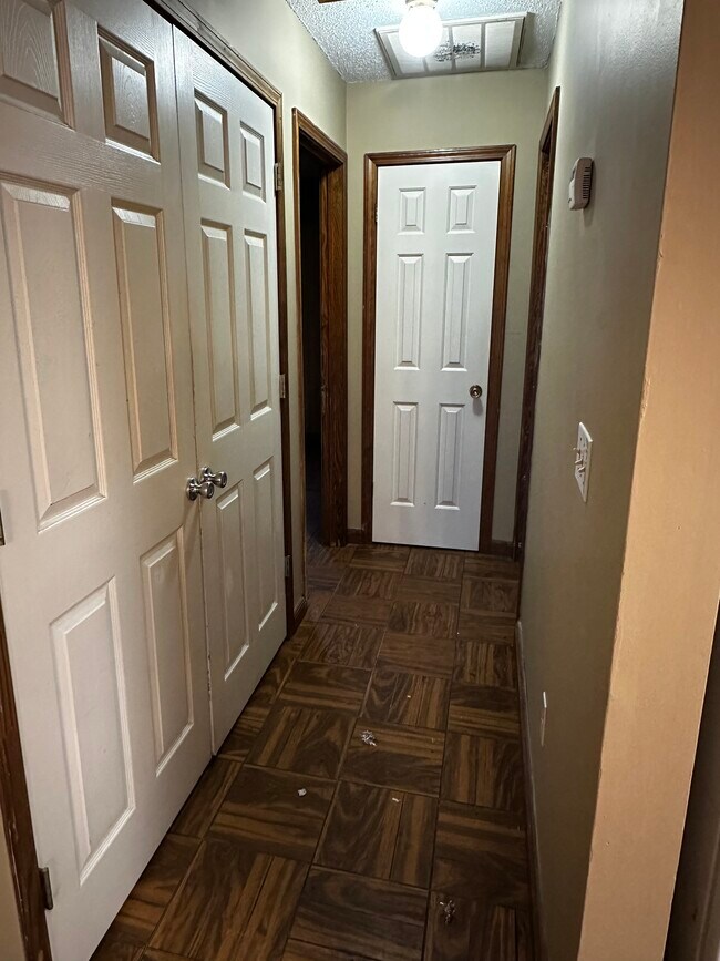 Foto del edificio - Old Memphis Pike