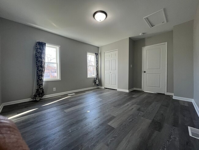 Foto del edificio - 1204 N Park St