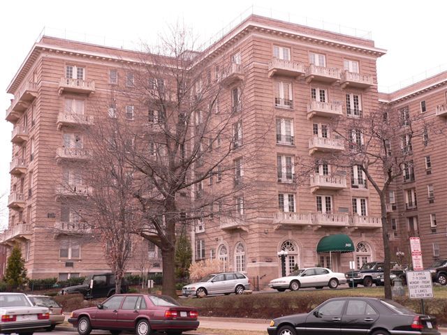 Foto del edificio - 3420 16th St NW