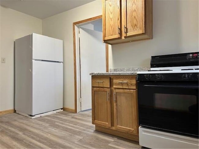 Foto del edificio - 7105 Main St