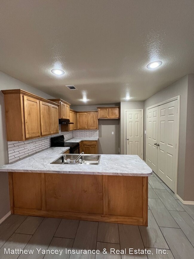 Building Photo - 2 br, 1 bath House - 1203 N 28th St
