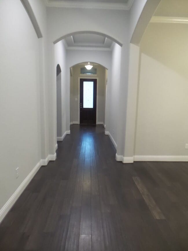 Photo - Honey Stop The Car House