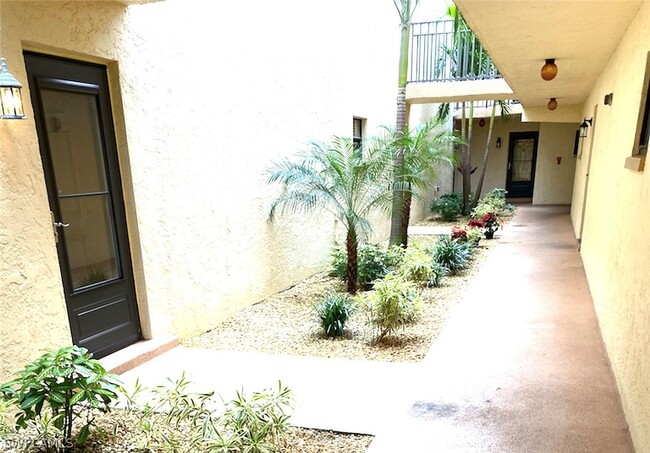 Building Photo - 12481 McGregor Blvd