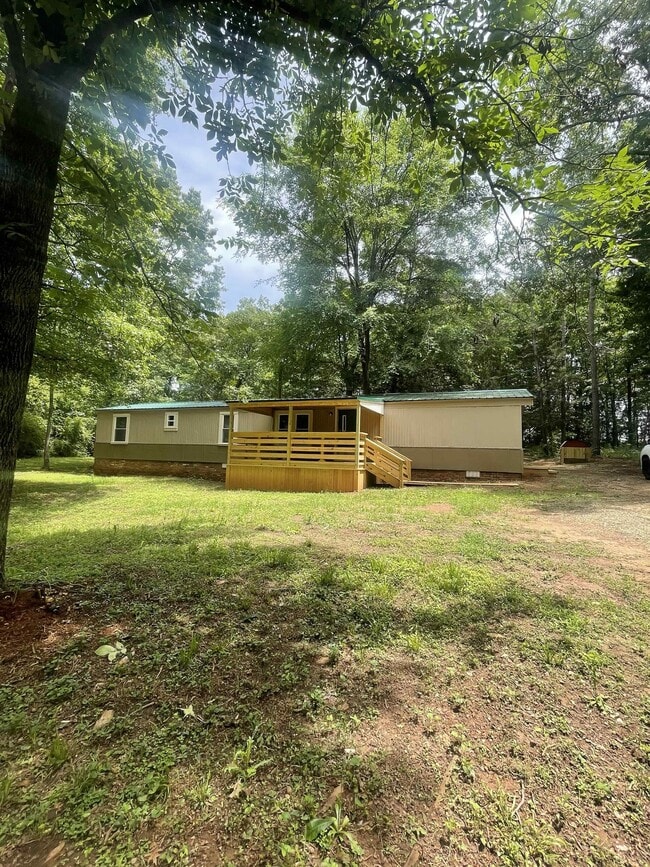 Building Photo - 582 Twin Ponds Rd