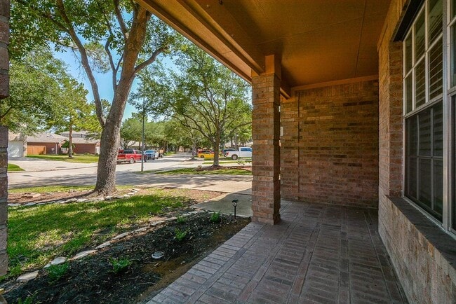 Building Photo - 17231 S Summit Canyon Dr