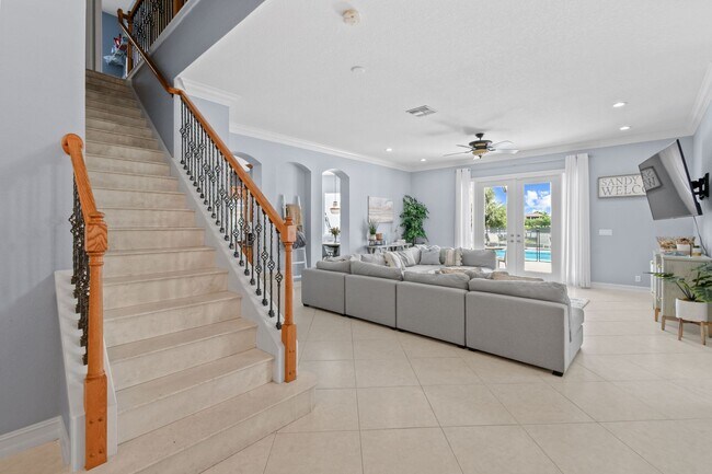Foto del edificio - OCEAN ACCESS !! 6 BR 4.5 BA 2 CG pool home rental in Port St Lucie FL