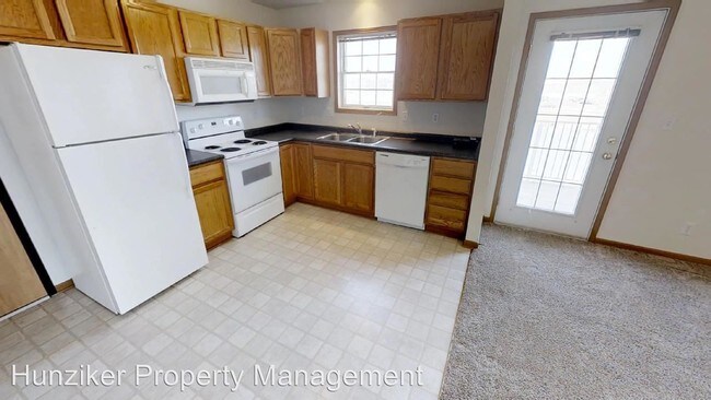 Building Photo - 1324 Mayfield Dr