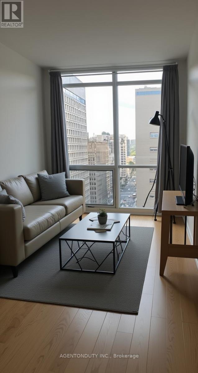 Building Photo - 1121 Bay St.