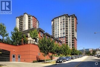 Building Photo - 813-1813 Agnes St