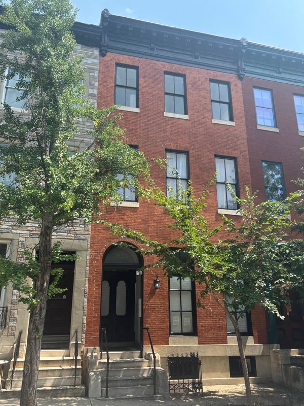 Building Photo - 923 N Calvert St
