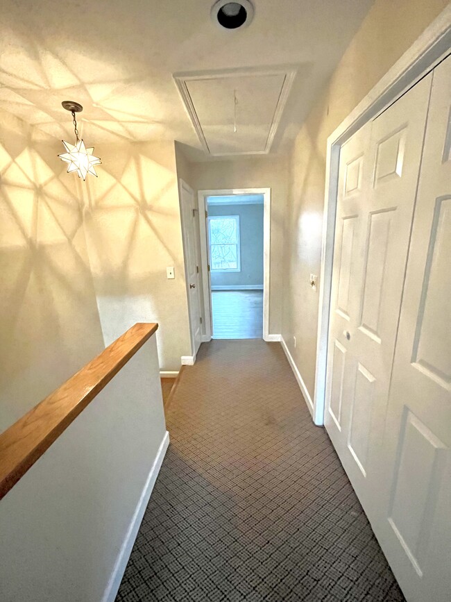 Building Photo - 3431 Golf Club Ln