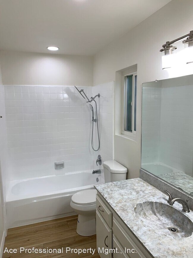 Building Photo - 3 br, 2 bath House - 6583 E Via Arboles