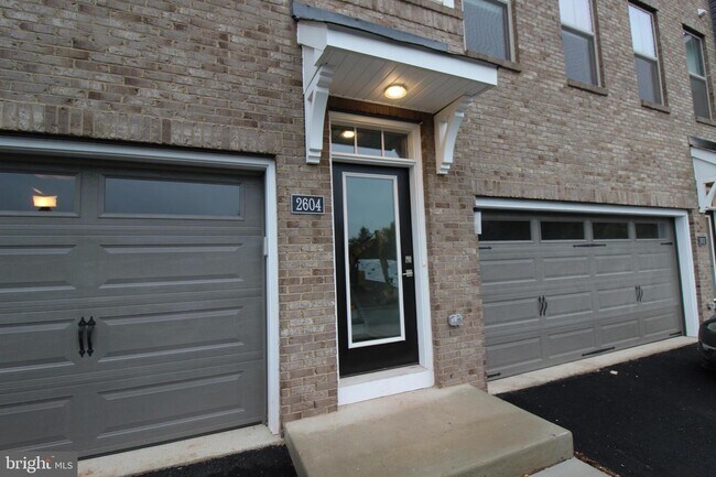 Building Photo - 2604 Loganberry Dr