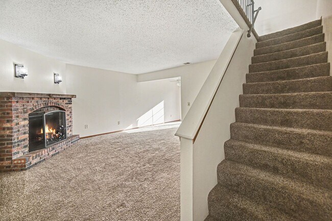 Foto del edificio - 410 NW Nottingham Ln