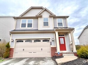 Building Photo - 796 Village Club Dr