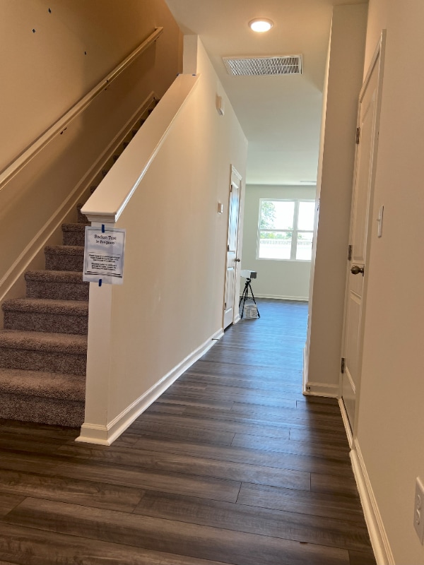Building Photo - 121 N Chubb Rdg