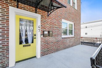 Building Photo - 47 Carlton Ave