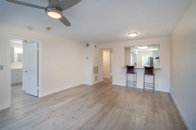 Foto del edificio - 2411 Gallery View Dr