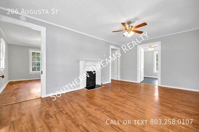 Building Photo - 206 Augusta St
