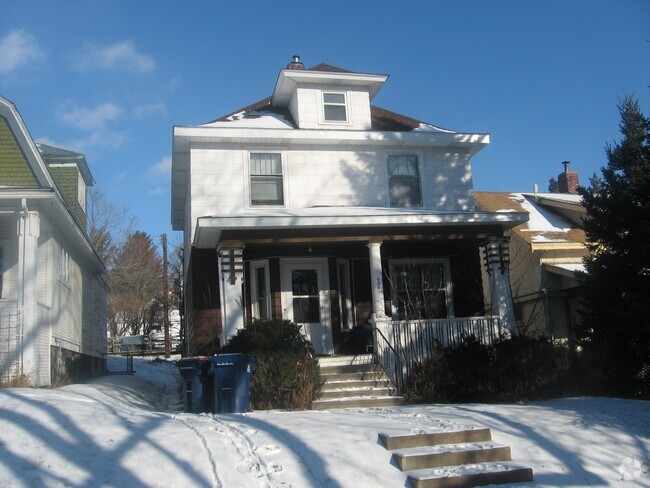 Building Photo - 606 North 16th Avenue East