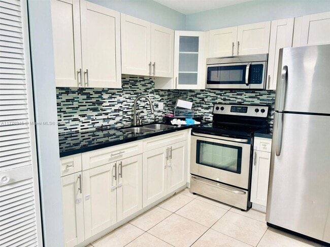Foto del edificio - 2055 SW 122nd Ave
