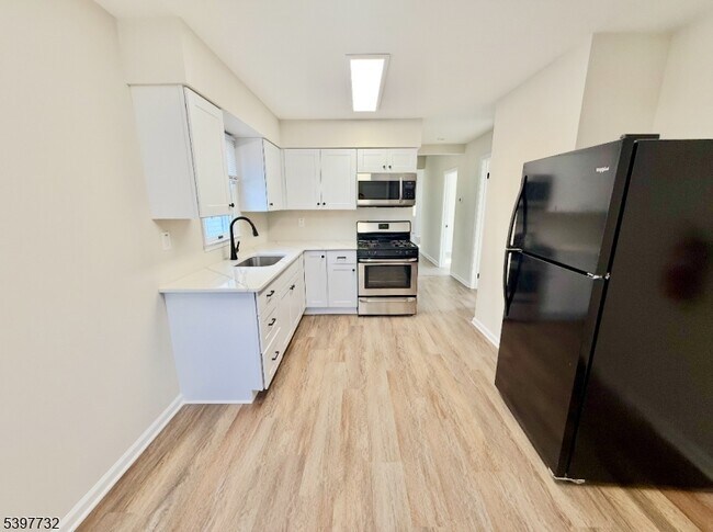 Foto del edificio - 529 E Blancke St