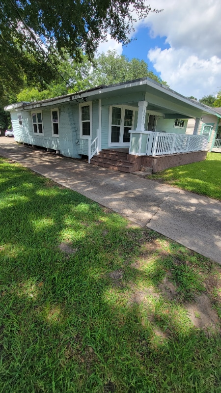 Building Photo - 2574 Mcfaddin Ave