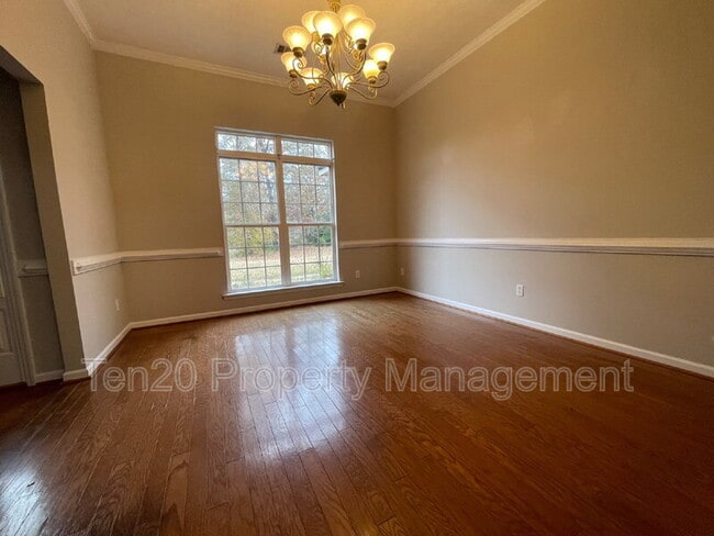 Building Photo - 177 Richardson Rd