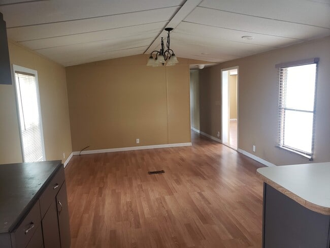 Building Photo - 5424 Locust Hill Rd