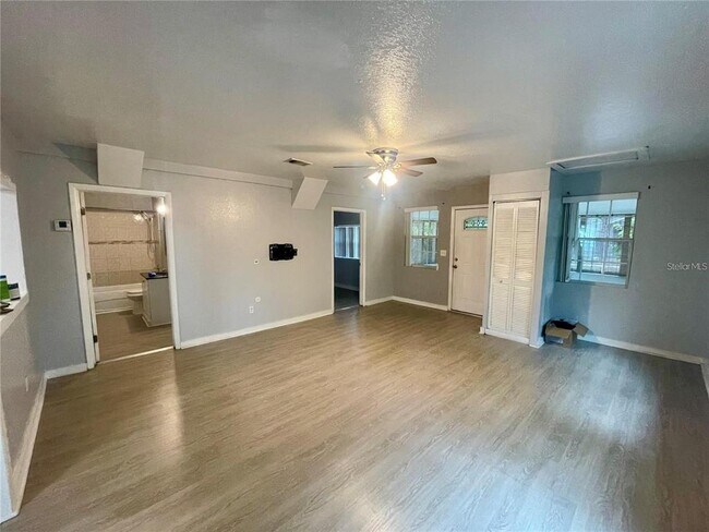 Foto del edificio - 1734 44th St S