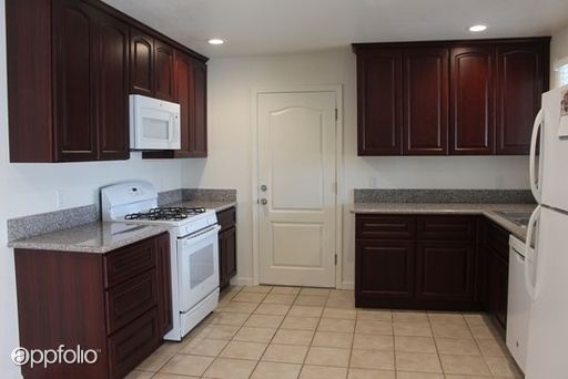 Building Photo - 134 Preda St