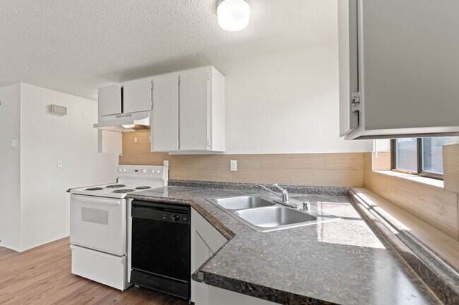 Foto del edificio - 2902 N Stone St