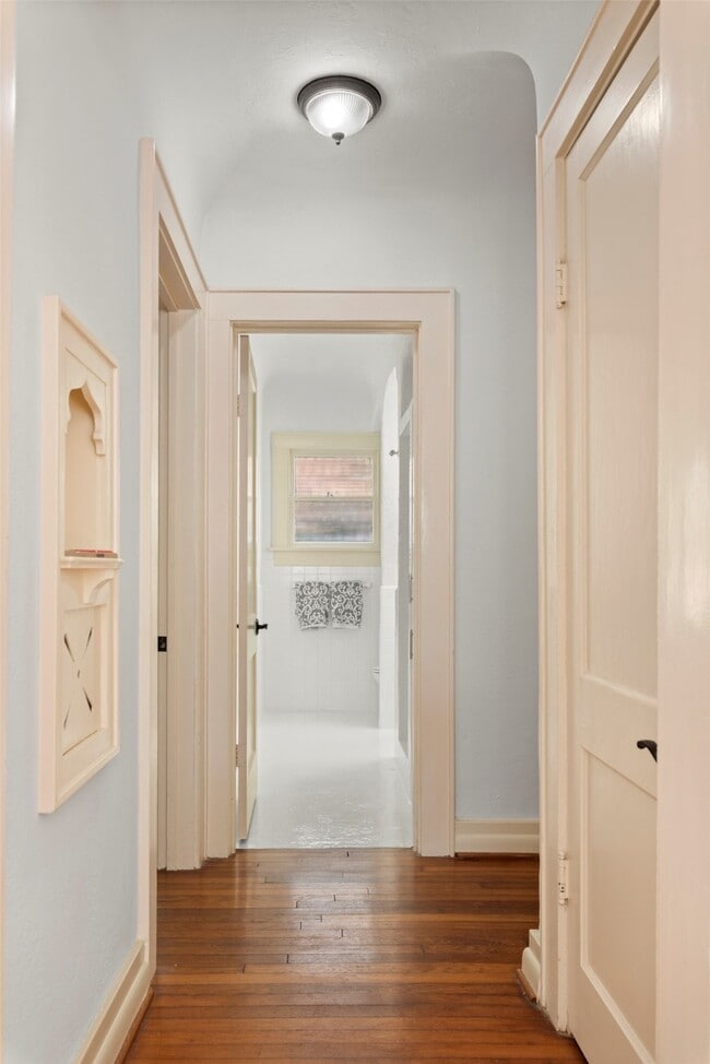 Foto del edificio - 1516 Bonnie Brae St