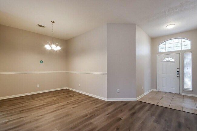 Building Photo - 3330 Candlepine Dr