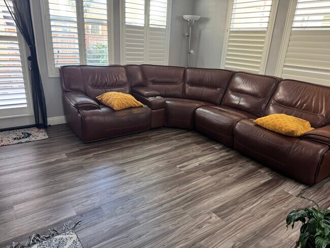 Foto del edificio - 1132 Ambrosia St